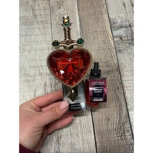 Bath & Body Works Disney Villains Wallflower Night Light + Bootown Bakery Refill